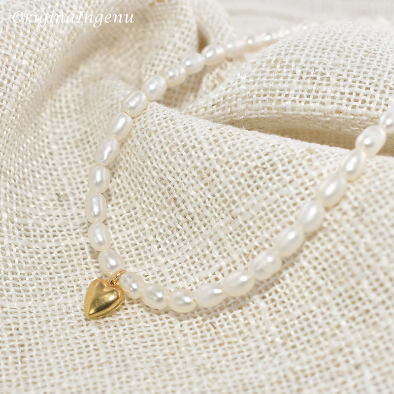 Naszyjnik z naturalnych pereł wypełnionych 14-karatowym złotem Dainty Heart Charm Naszyjnik Minimalizm Odporna na potzenie biżuteria Boho Naszyjnik damski — zdjęcie 3