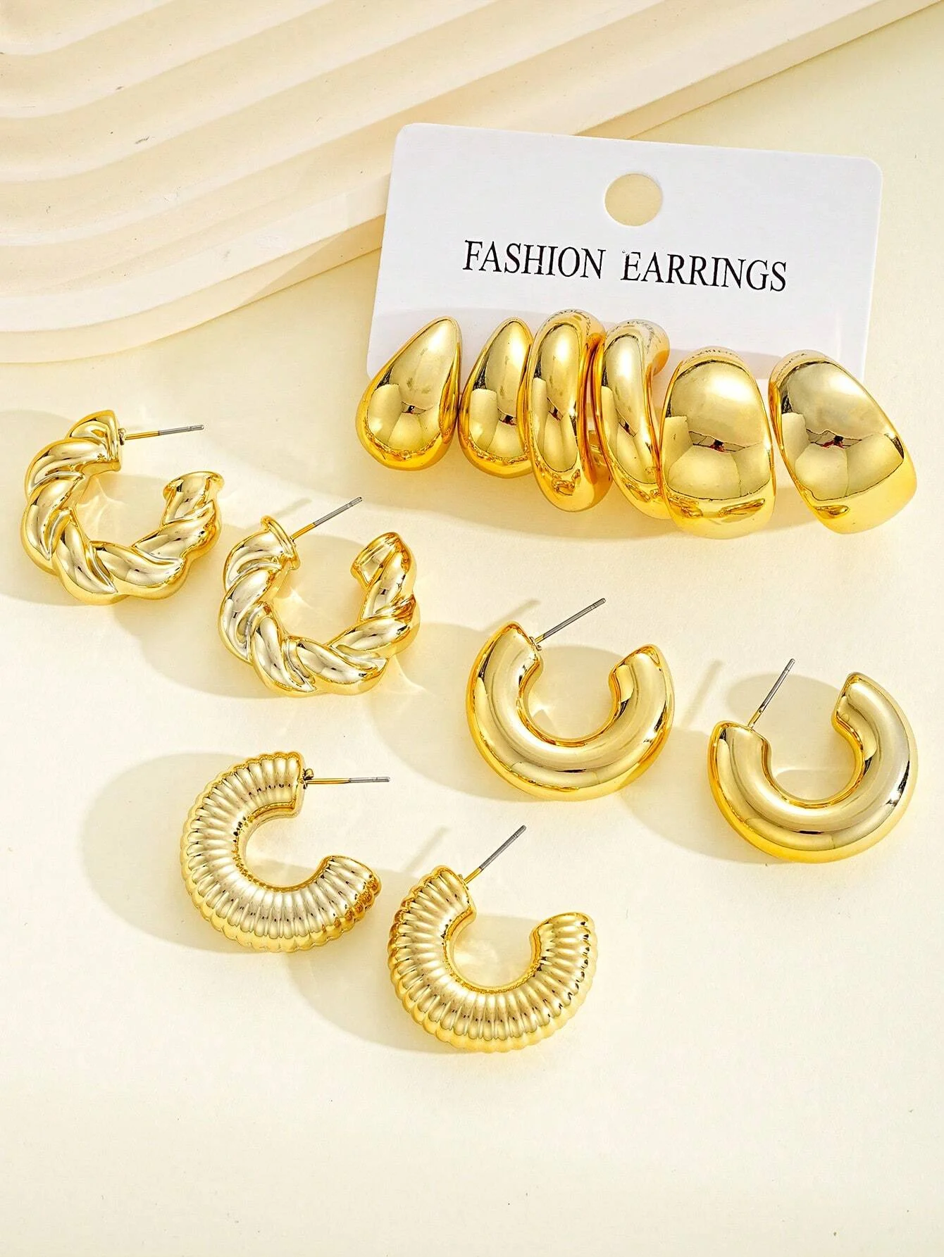 12 pz/set Classic Fashion Twist C Shape Tear Drop Design orecchini Color oro da donna per abiti da lavoro e da festa quotidiani 2024