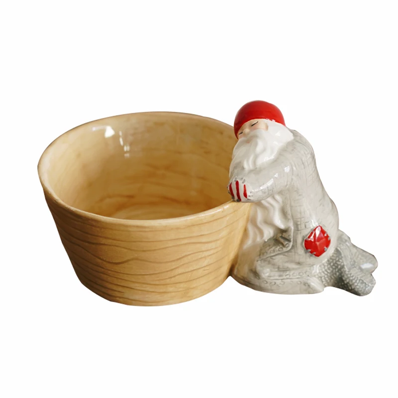 

5-inch European Style Vintage Ceramic Santa Claus Deep Bowl Christmas Fruit Modeling Bowl