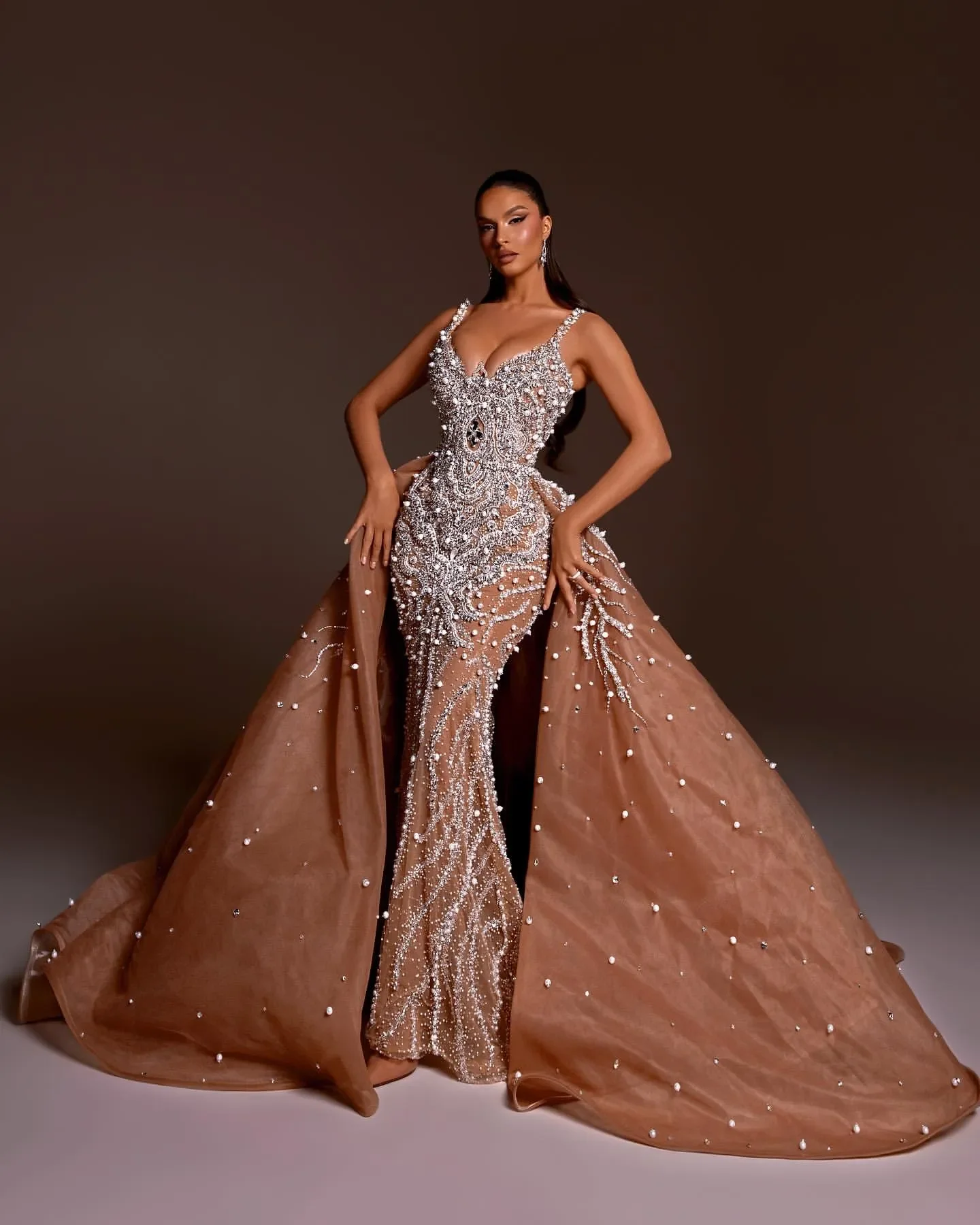 Luksusowa suknia balowa na ramiączkach spaghetti, z iluzorycznym dekoltem, odkrytymi plecami, krój syreny, odpinany tren, suknia formalna do dworu, Vestido De Novia, szyta na miarę.