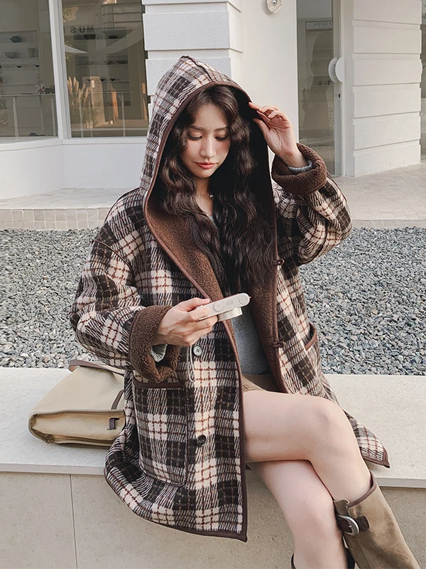 

Women's Plaid Woolen Coat Dual-Sided Warmth Vintage Anti-Aging Slimming Autumn Winter 2025 New Sle Commute Straight Tube