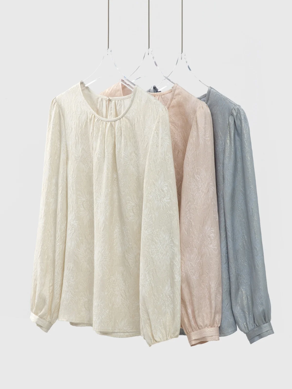 

Silk Georgette Embroidered Floral Spring Top Women's Loose Long Sve T-irt round Ne Casual Sle Classic Pattern