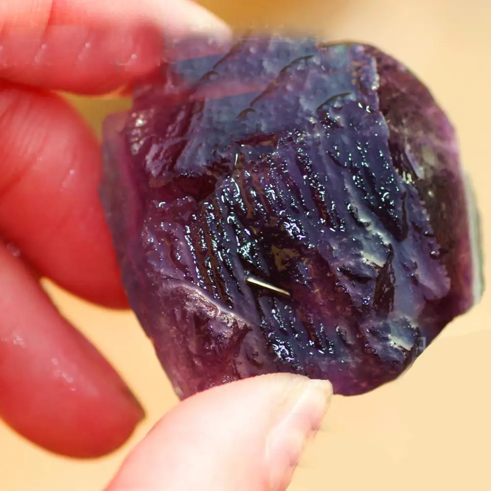 Natural Material Rainbow Fluorite Crystal Coarse Stone Specimen Healing Crystal Love Natural Stone And Mineral Fish Tank