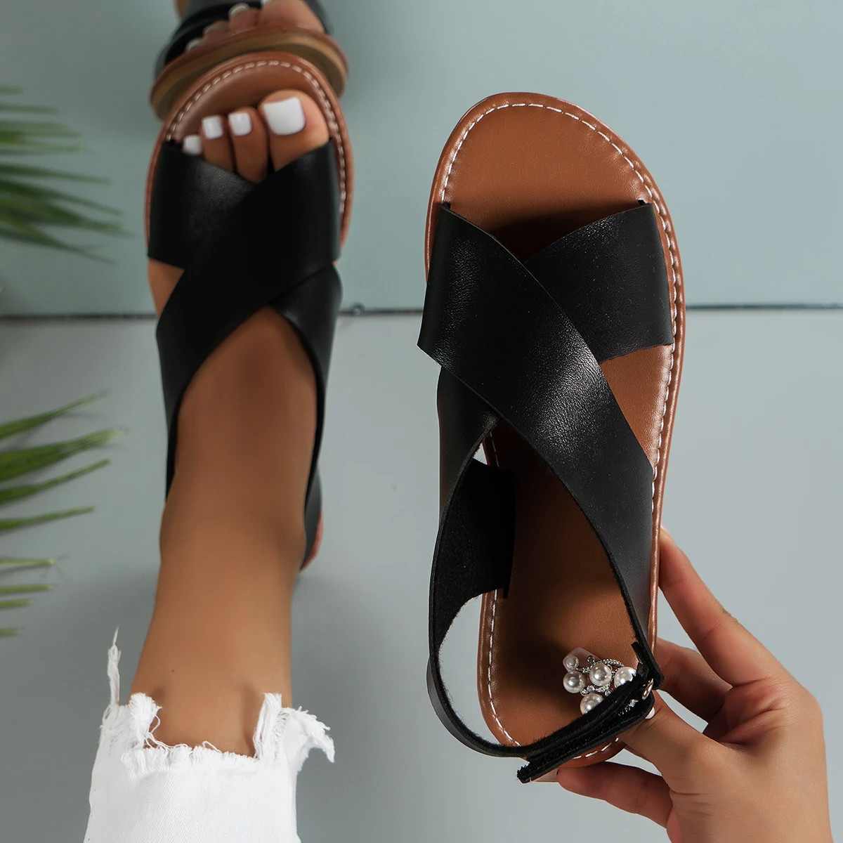 Trend New Women Sandals Summer Buckle Strap Flat Shoes Woman Beach Shoes Solid Back Strap Peep Toe Ladies Sandals Plus Size 43