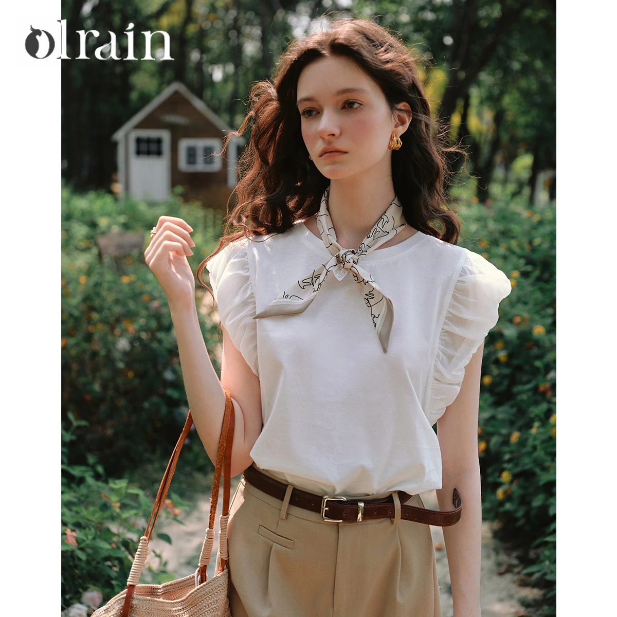 

Женская футболка OLrain в французском стиле с круглым вырезом и коротким рукавом, новинка весны 2026, модный топ с вырезами на спине и кружевной отделкой O57XT99198