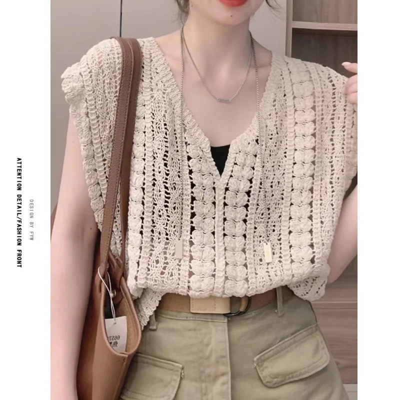 

Вязаный топ с V-образным вырезом и кружевными вставками в корейском стиле для молодых женщин: модный и милый летний топ-блузка