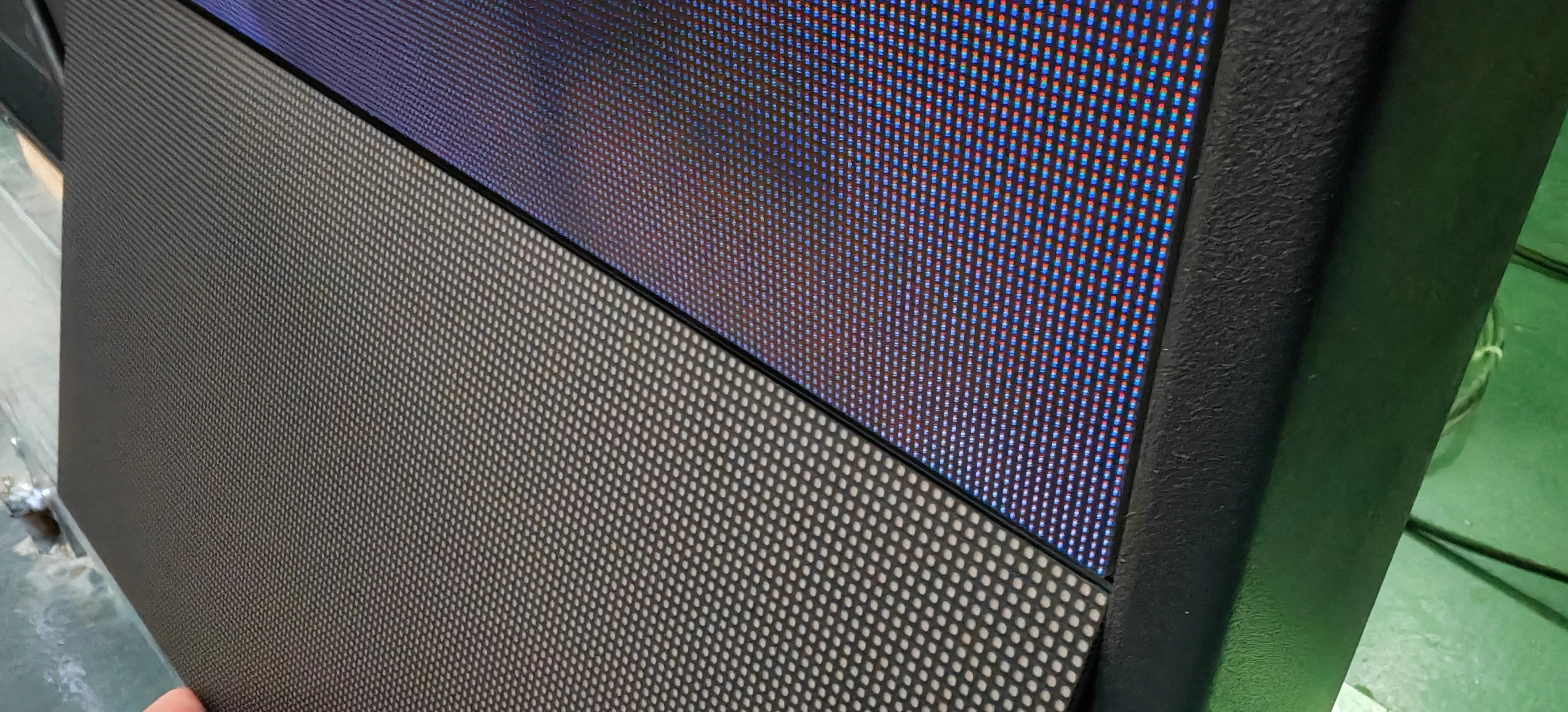 P2.9 GOB Wireless Rental LED Display 500X500mm Indoor Outdoor Stage Backdrop Panel