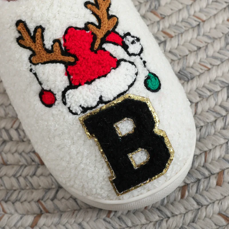 Pantoufles de noël personnalisées, monogramme en peluche, chaussures de maison floues, lettres personnalisables, cadeaux pour Couples, famille, hiver, confortables