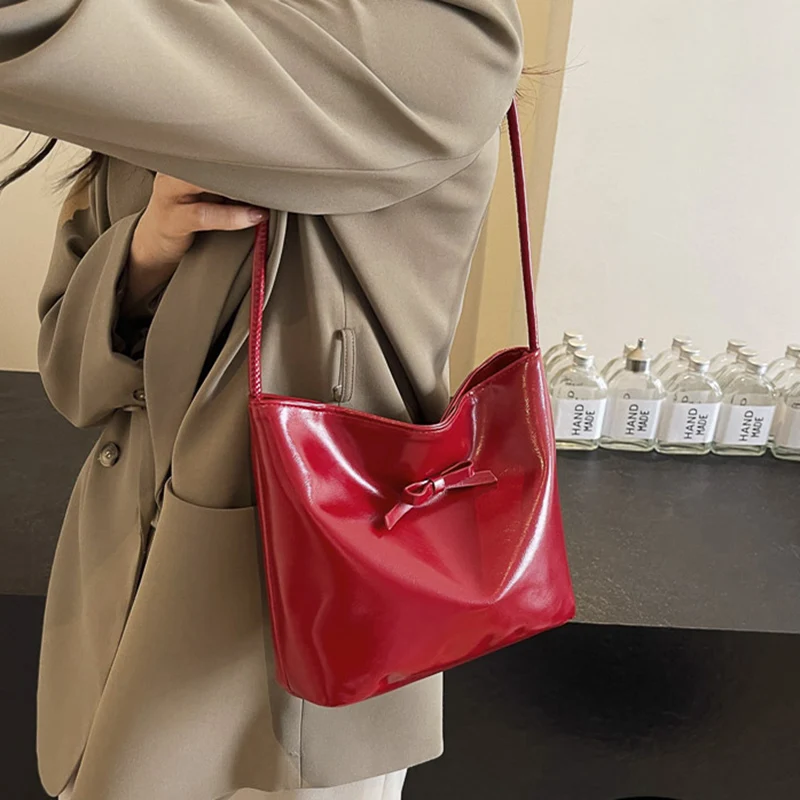 Trend Bow Red Bucket Bags For Women 2024 New Simple Commuting Handbags Korean Pu Leather Casual Versatile Female Shoulder Bag