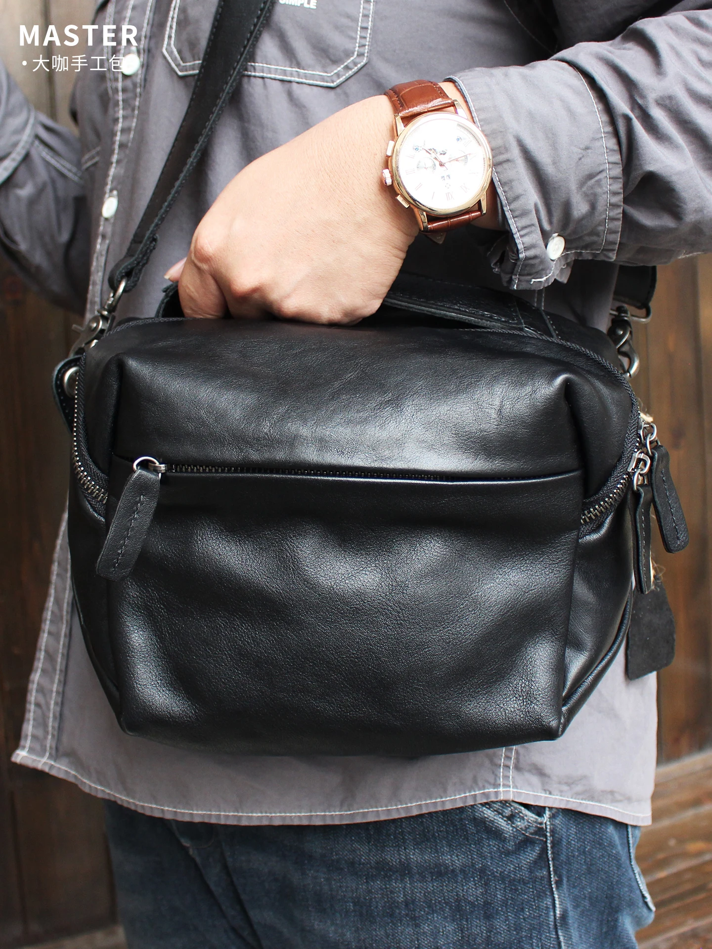 

2025 Retro Locomotive British Style Leather Horizontal Square Women Bag Large Capacity Single Shoulder Diagonal Cross Bag Trendy