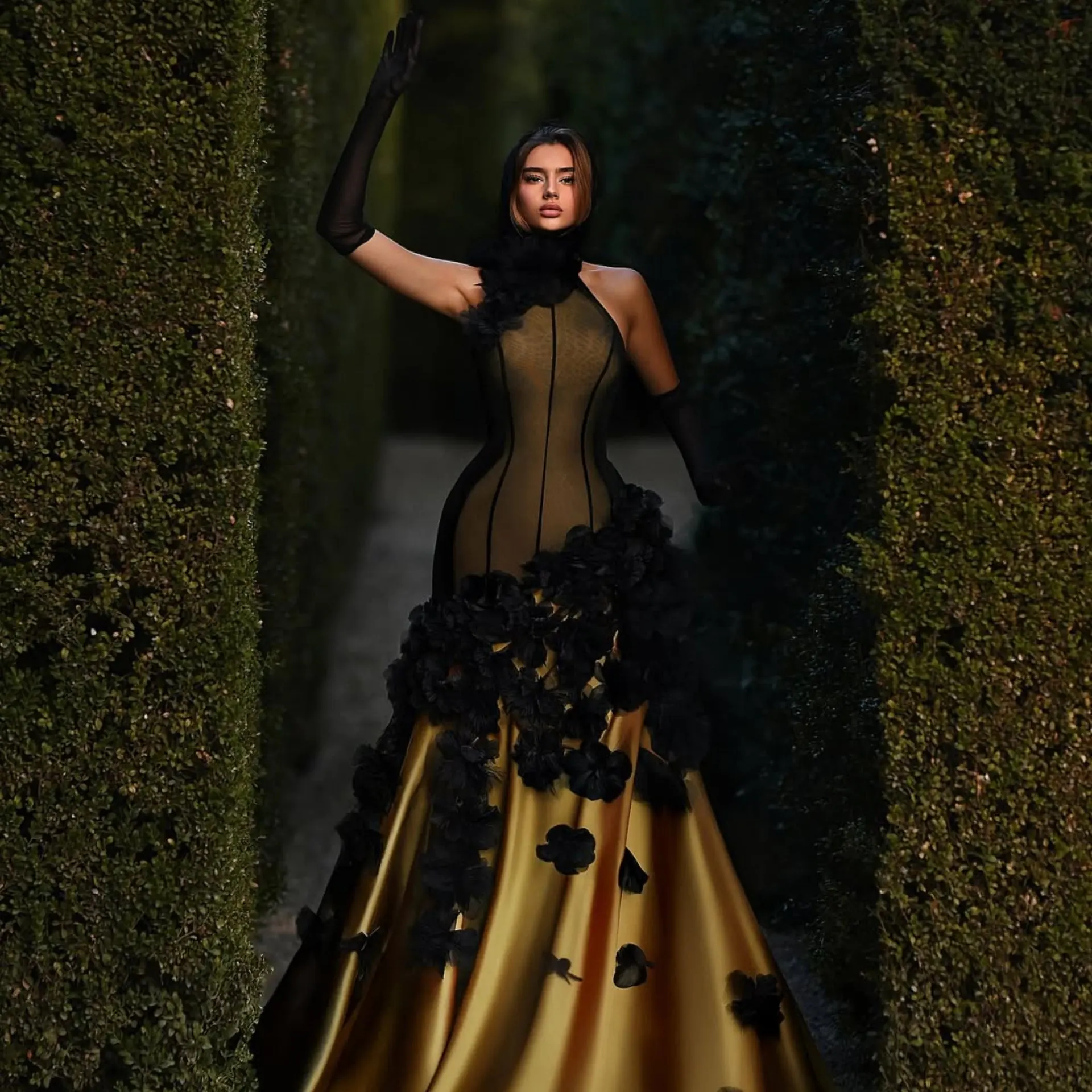 

Золото-черное вечернее платье с 3D цветком 2026, новый дизайн, атласная юбка с прозрачным лифом, длинное вечернее платье с красной ковровой дорожкой, горячее на заказ