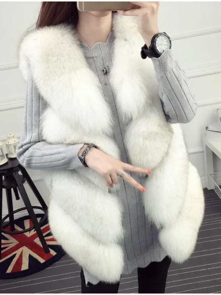 Sleeveless Jacket for Women Faux Fox Fur Vest Winter Fur Jacket Women Short Artificial Fur Coat Elegant Female Warm Vest 2025