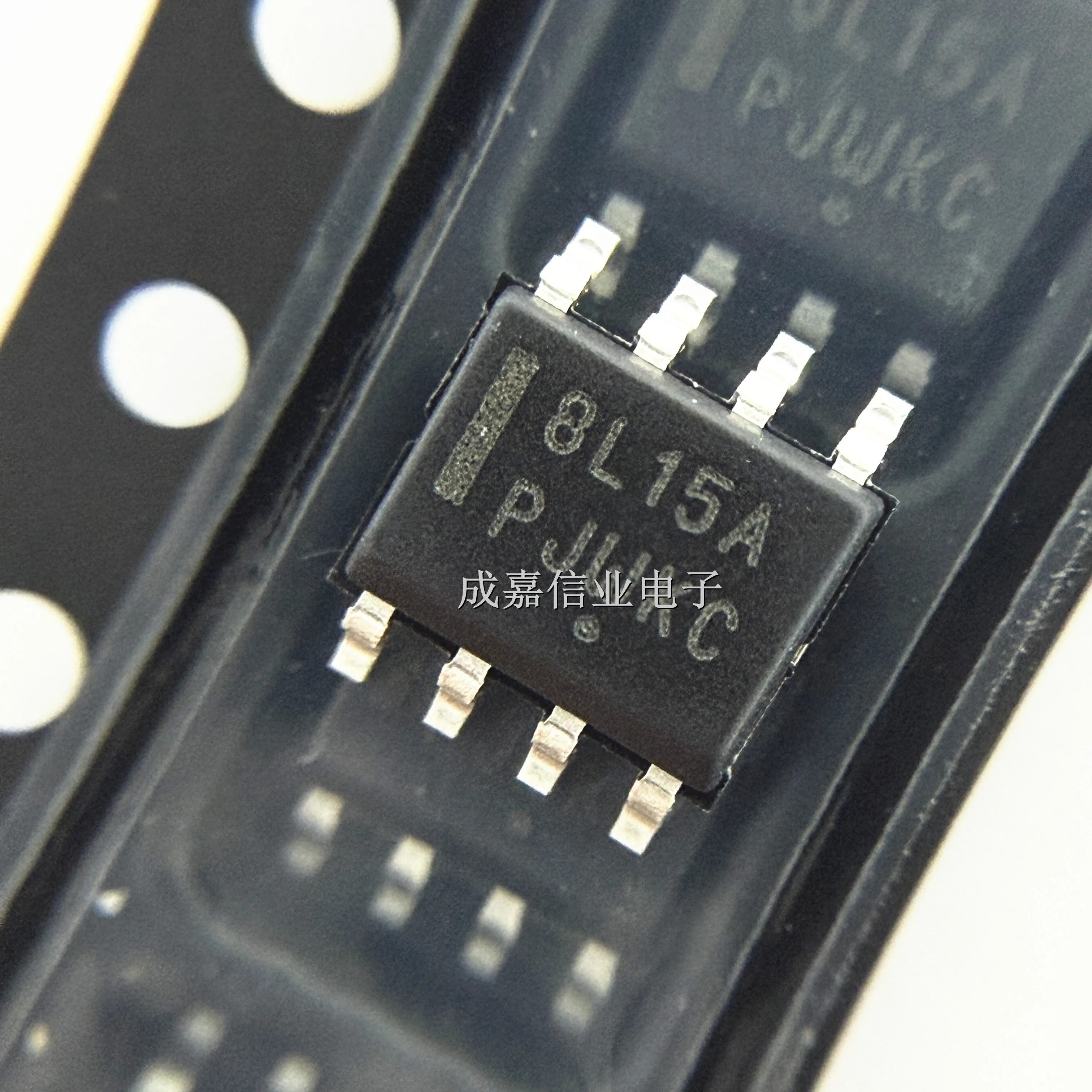 10 pz/lotto MC78L15ACDR2G SOP-8 MARCATURA; 8L15A Regolatori di Tensione Lineare 15 V 100 mA Temperatura di Funzionamento Positivo: 0 C-+ 125 C