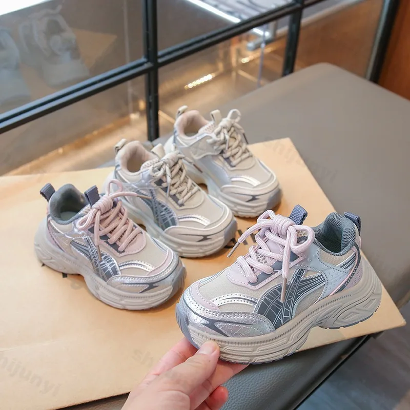 

Children's Fashion Trend Low Top Thick Soled Casual Sports Shoes 2025 Autumn New Boys' Breathable Comfortable Platform Sneakers