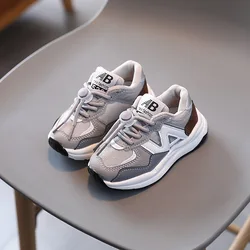 Chaussures de sport pour enfants, baskets souples pour bébés garçons, chaussures de course respirantes et anti-alde pour filles, baskets maladroites décontractées à la mode