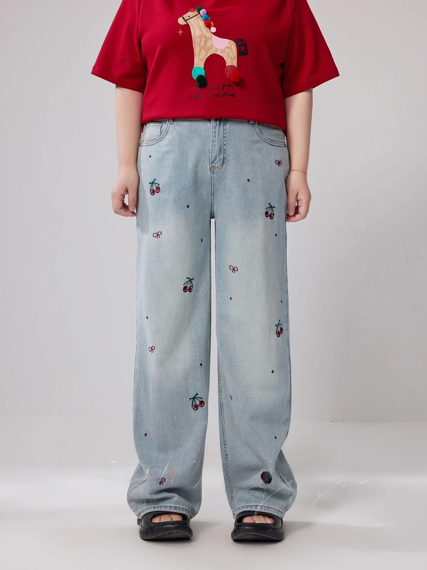 

High Waist Straight Leg Blue Cherry Print plus Size Denim Jeans Slimming Long Trousers for Women Spring Season New Arrival