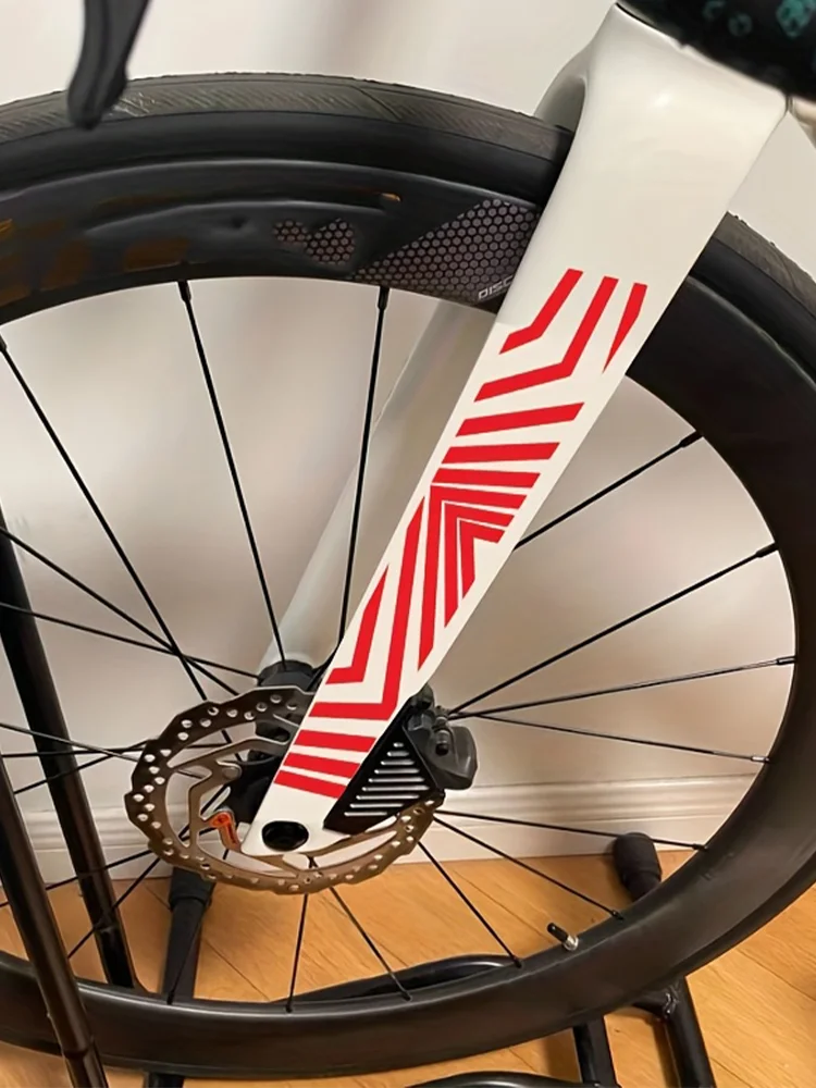1 SET Rote/Holografische Geometrische Muster Fahrrad-Vinyl-Aufkleber - Dekorativ für Fahrradrahmen & Rad DIY-Styling