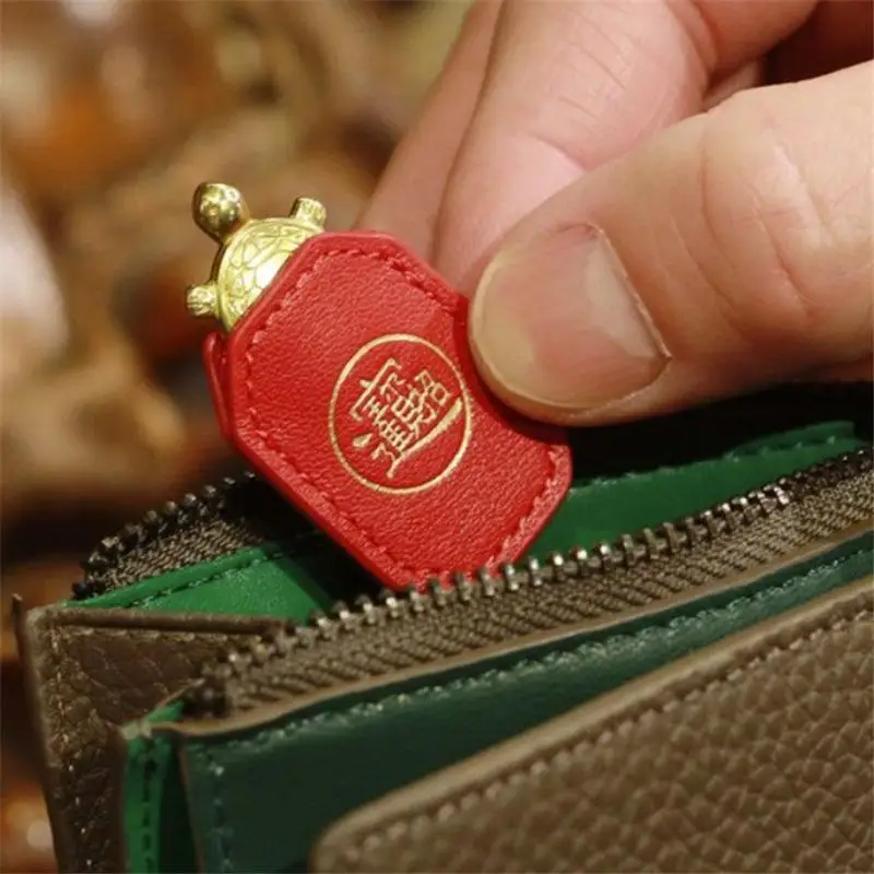 فنغشوي محظوظ السلاحف المحفظة سحر المال عض السلاحف الحلي ديكور لحماية طول العمر والاستقرار المالي