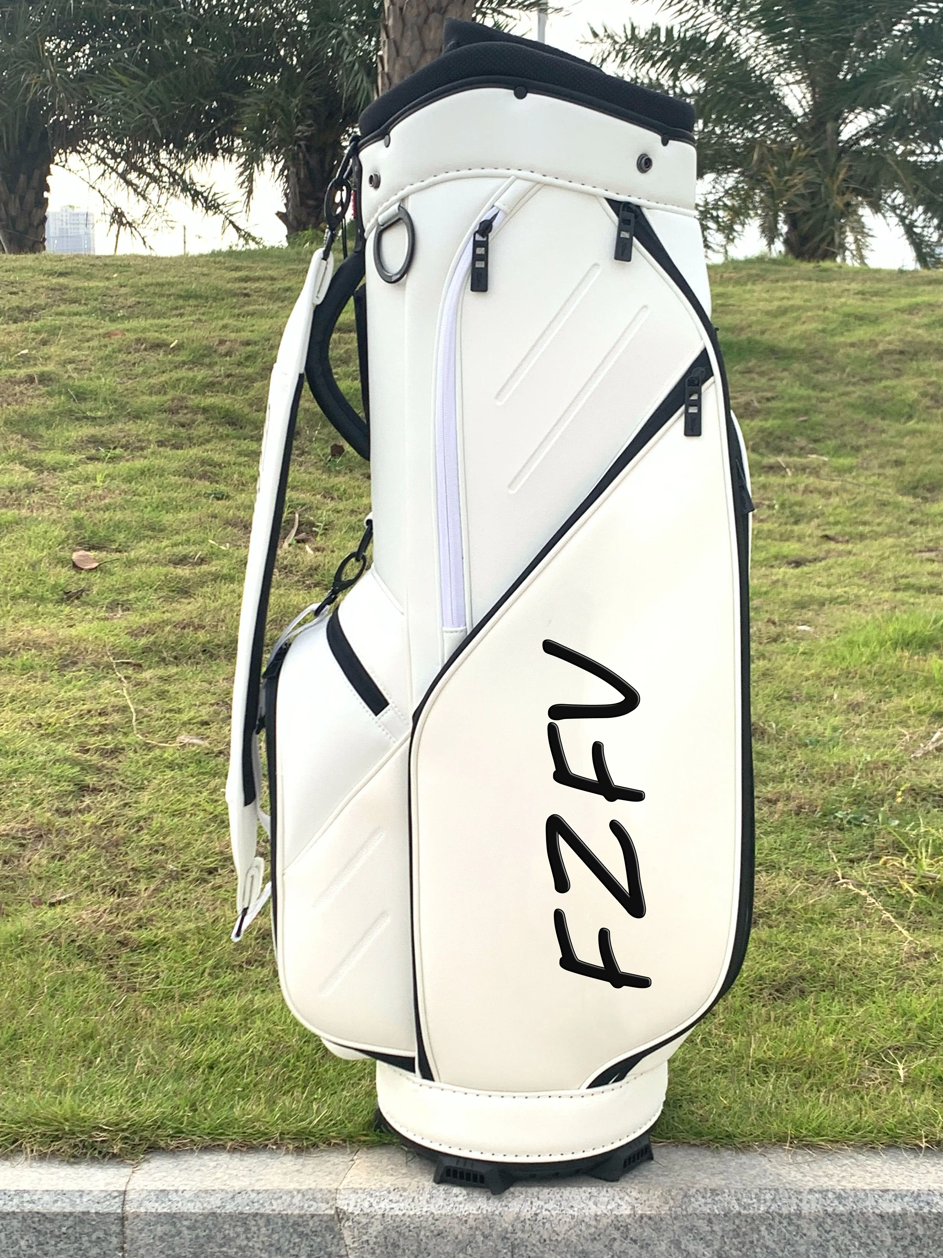 

2025 New Golf Bag Pu Waterproof Standard Brand Golf Stand Bag Unisex