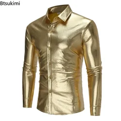 2024 Camicia da uomo dal design metallizzato con paillettes dorate lucide da discoteca Manica lunga abbottonata Costume di scena per feste di Halloween di Natale