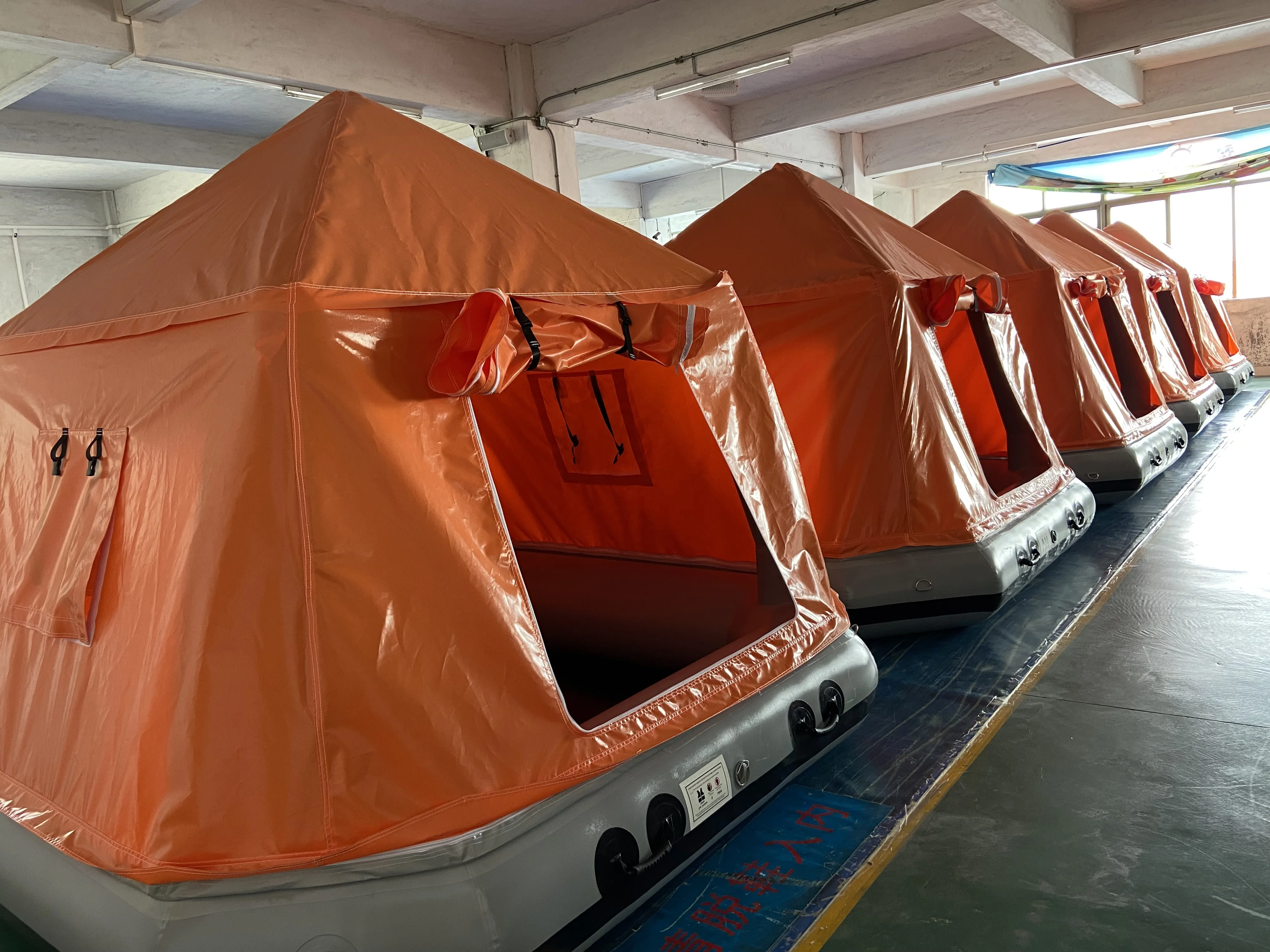 High End Camping Inflatable Floating Island Inflatable Floating Shoal Family Camping Water Raft Tent