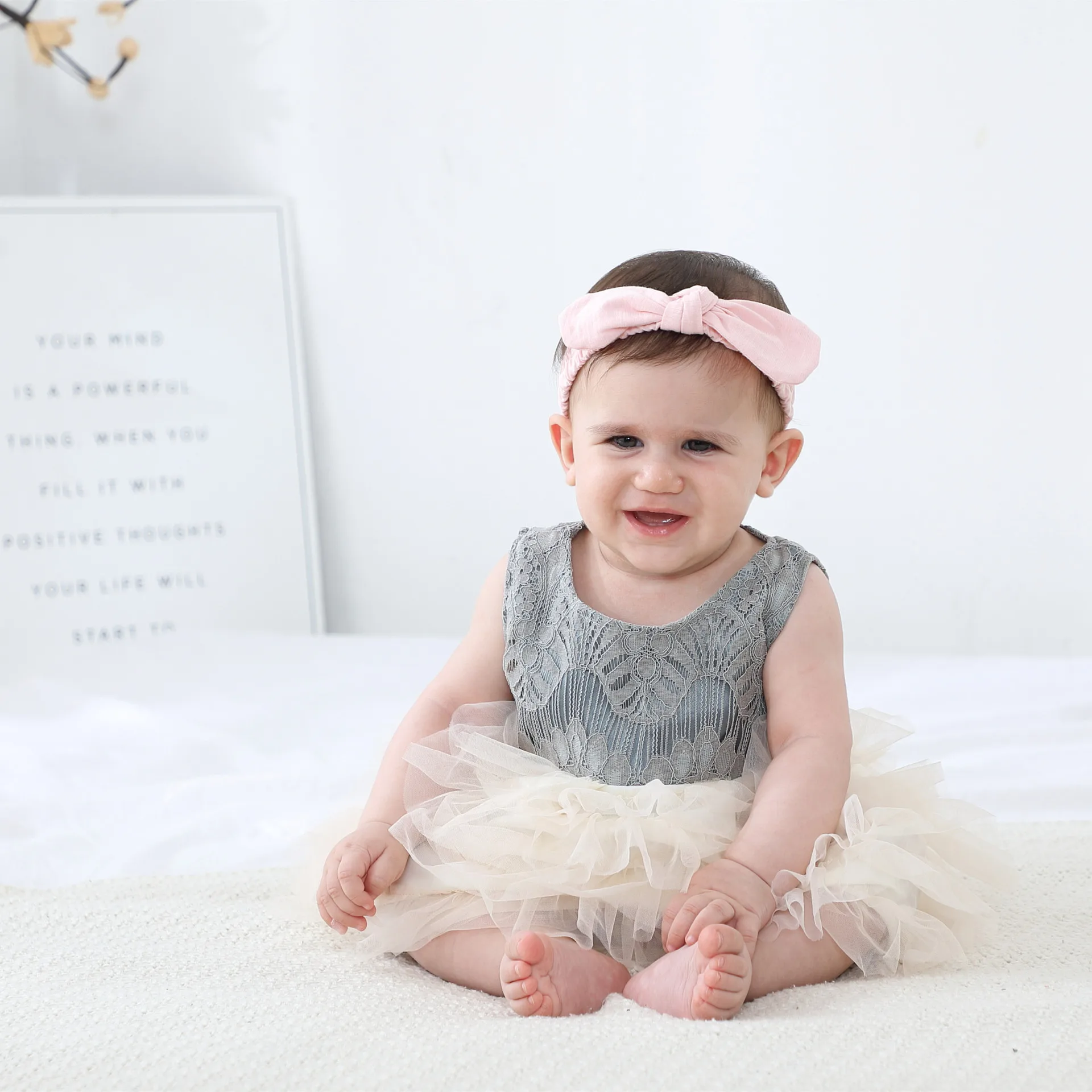 Cinema Newborn Photography 100 Days Baby Photograph Portrait Photo Props Grey Upper Outer Garment Beige Dress Ponchy Skirt