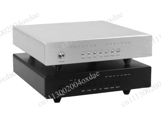 15TH DAC R2R + Architettura DSD, Coaxial x1 OPT x 1, I2S x 1, USB2.0 B, Digital Signal Processing Through FPGA