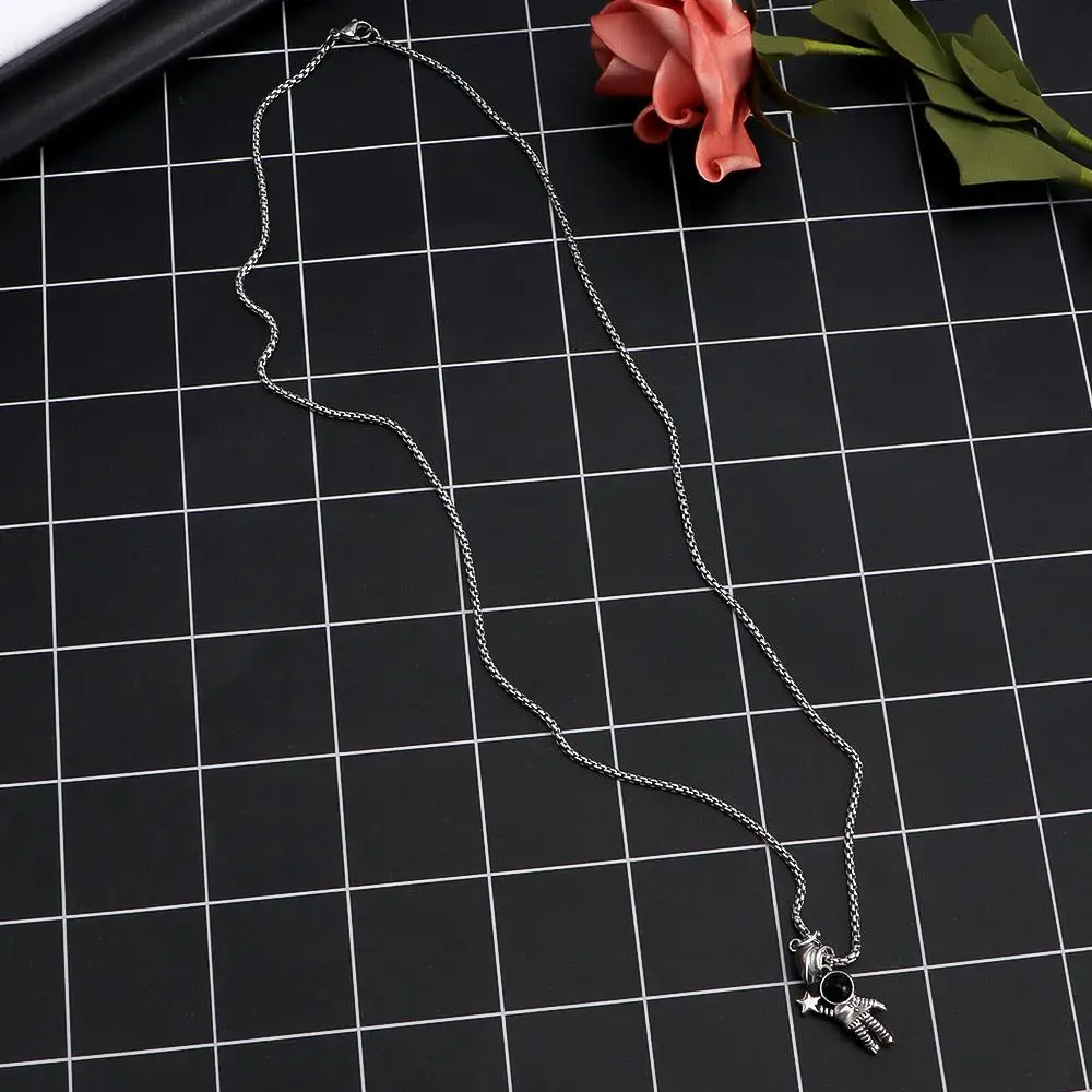 Jewelry Heart Pendant Alloy Astronaut Couple Necklace Magnet Attraction Necklace Korean Style Necklace Female Clavicle Chain