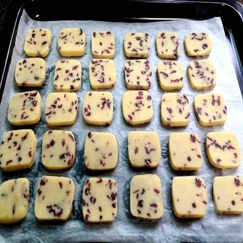 Customized High Precision Frozen Cookie Slicer Automatic Biscuit Cutting Machine For Snack Factory
