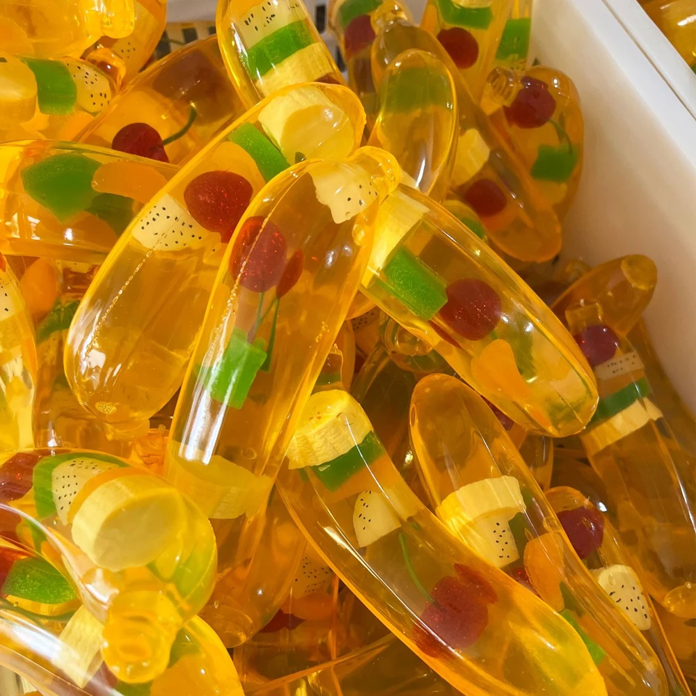 Riesige Bananen-Squishy als Stressabbau-Geschenk, Quetschbare Schreibtisch-Deko zur Angstlinderung, Flauschige Squishies mit Langsamer Rückfederung – Detail 5