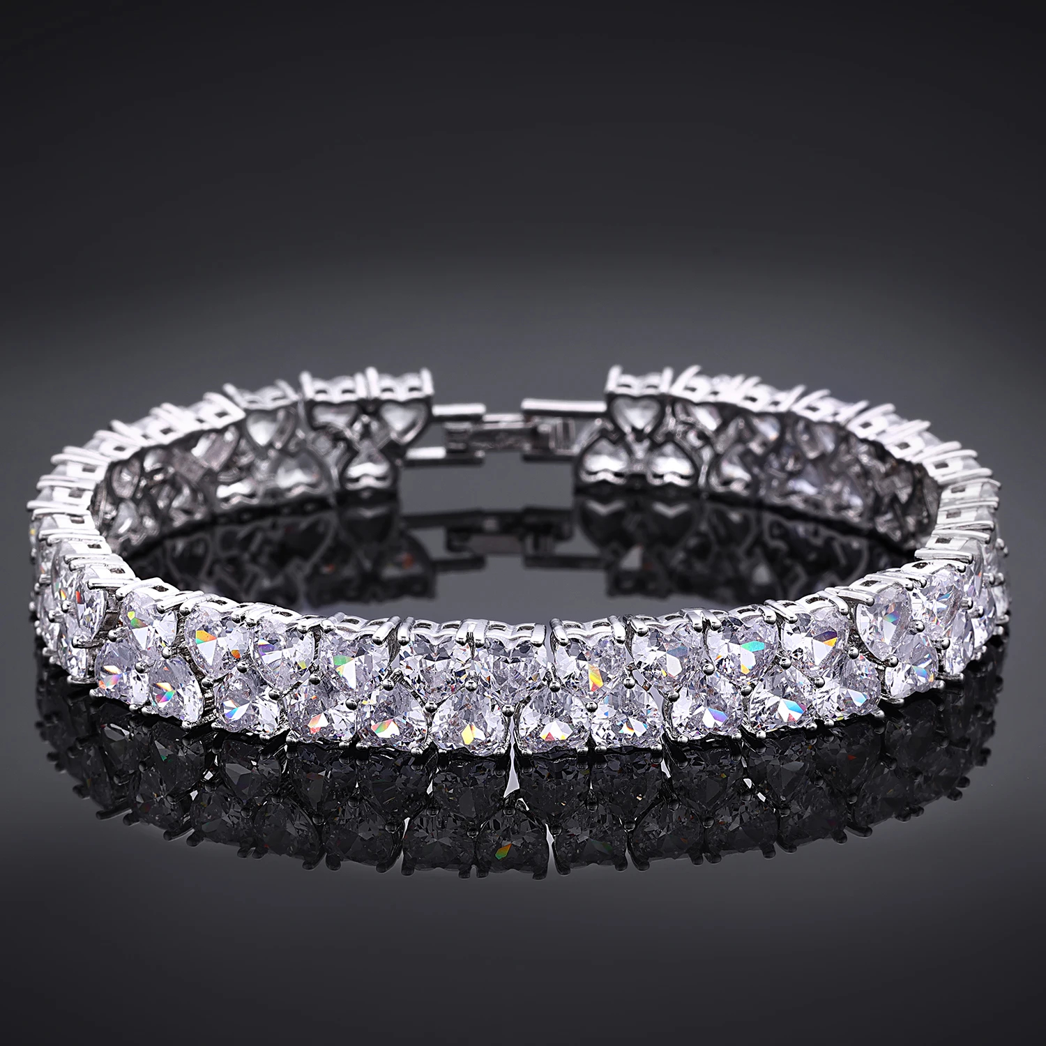 

Super Deluxe White Cubic Zirconia Dubai Bridal Wedding Jewelry Set for Women Heavy 4 pcs Chocker Necklace Brides Accessories