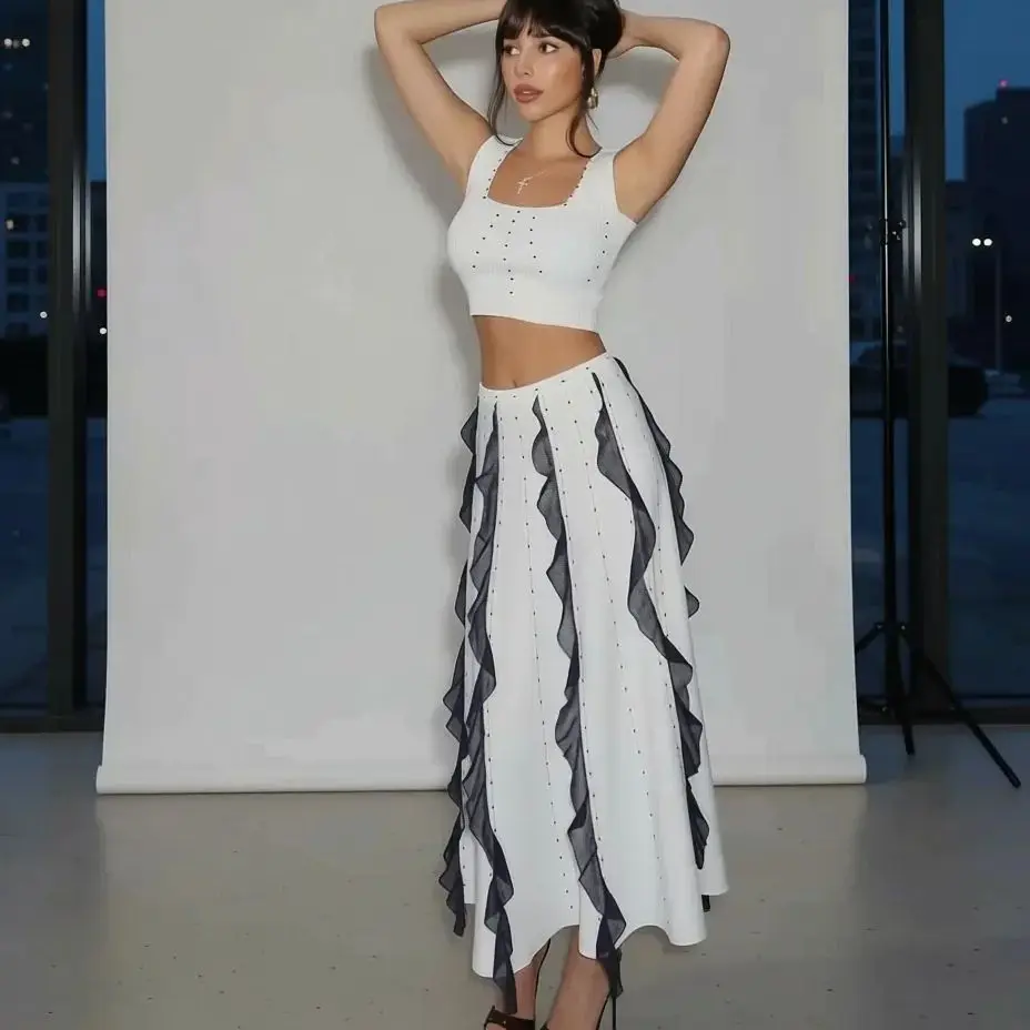 

Новое поступление 2026, белая юбка трапециевидной формы с высокой талией и черными волнистыми рюшами, вертикальными точками, элегантная вечеринка в саду