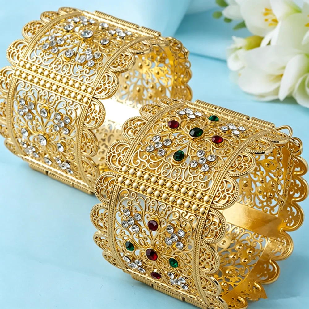 Image 4: Élégant bracelet de mariée plaqué or, fleurs creuses incrustées de strass, bijou de main marocain pour mariage, accessoire à design ouvert