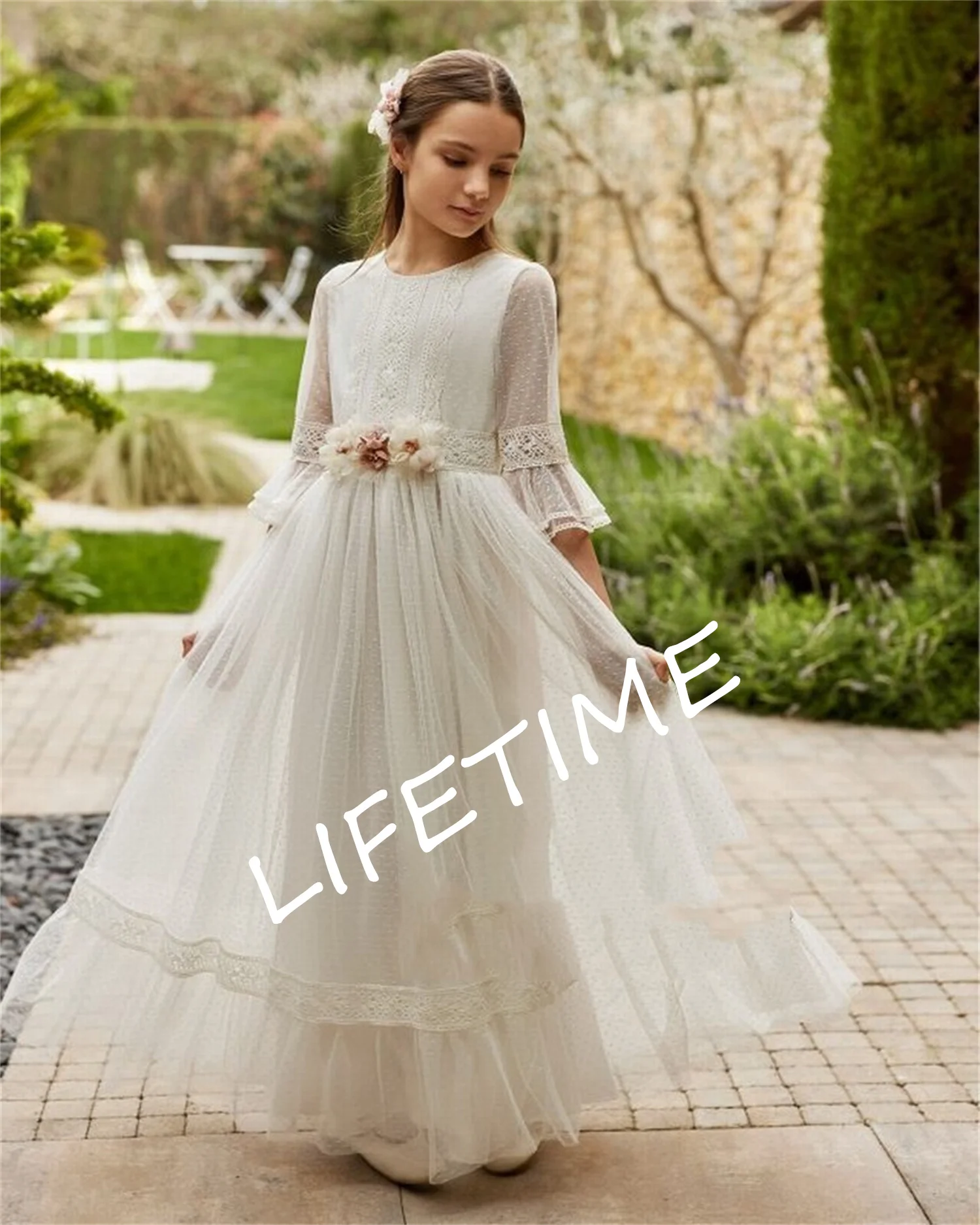 Elegant O-Neck Half Sleeve Wedding Party Formal Occasion Lace Flower Girl Dress