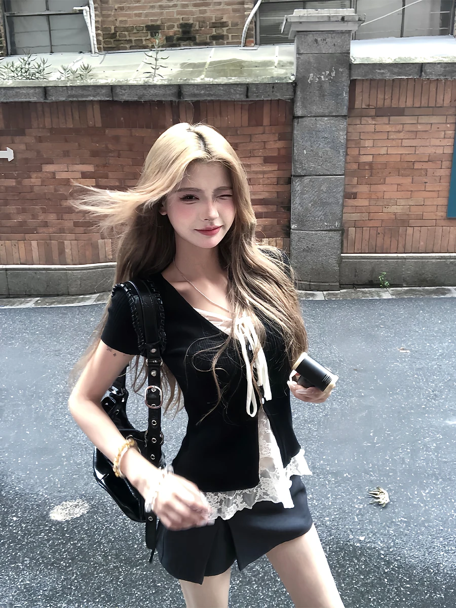 

Slim Fit Lace V-Ne ort Sve Knitted T-irt Bla oulder Apparels Summer 2026 New Sle Qiche Xiae Knitwear