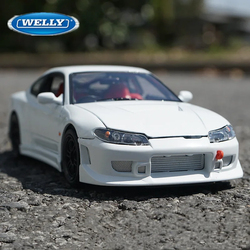 

Welly 1/24 Nissan Silvia S15 Alloy Sports Car Model Diecast Metal Toy Racing Car Vehicles Model Simulation Collection Kids Gifts