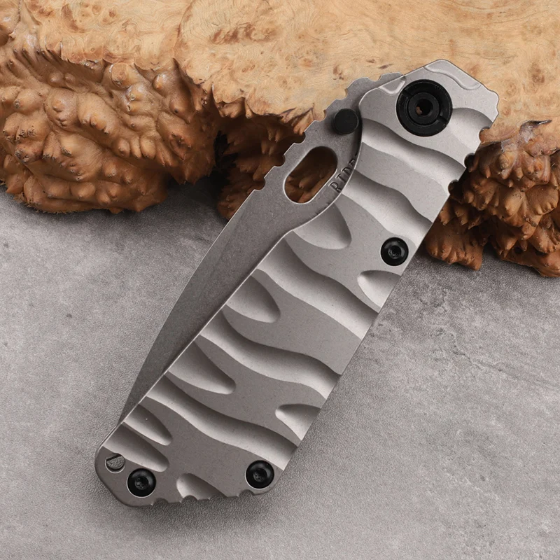 D2 Steel Titanium Alloy Handle Folding Knife Outdoor Camping Survival High Hardness Portable Self Defense Tool