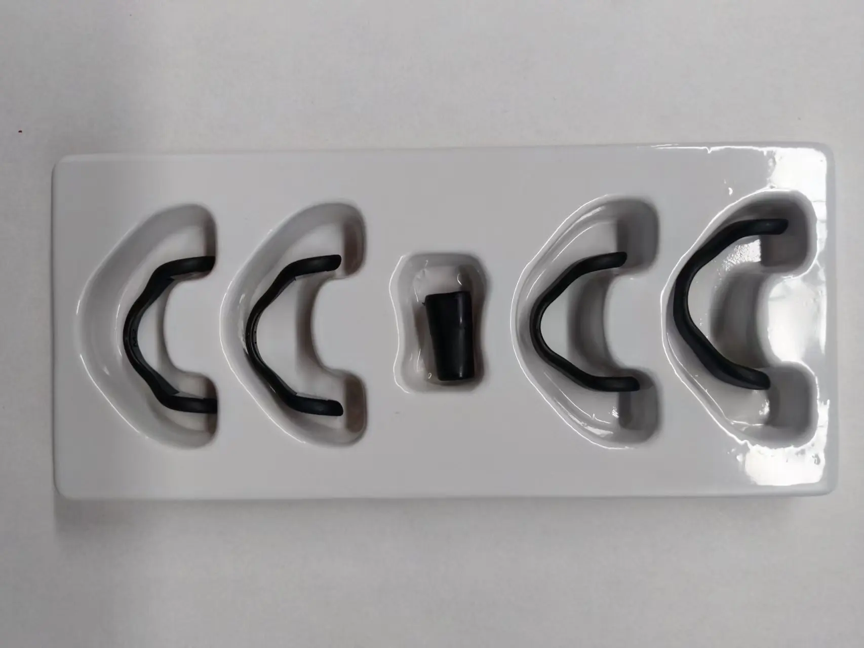 

nasal strips ，Whole-family safe, allergy-free, peaceful nights!