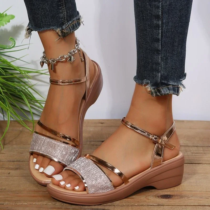 

Shoes Platform Sandals for Women 4.5cm Heeled Sandals Women Summer 2023 Sexy Ankle Strap Sandals Trend Gold Silver Sandalias 슬리퍼