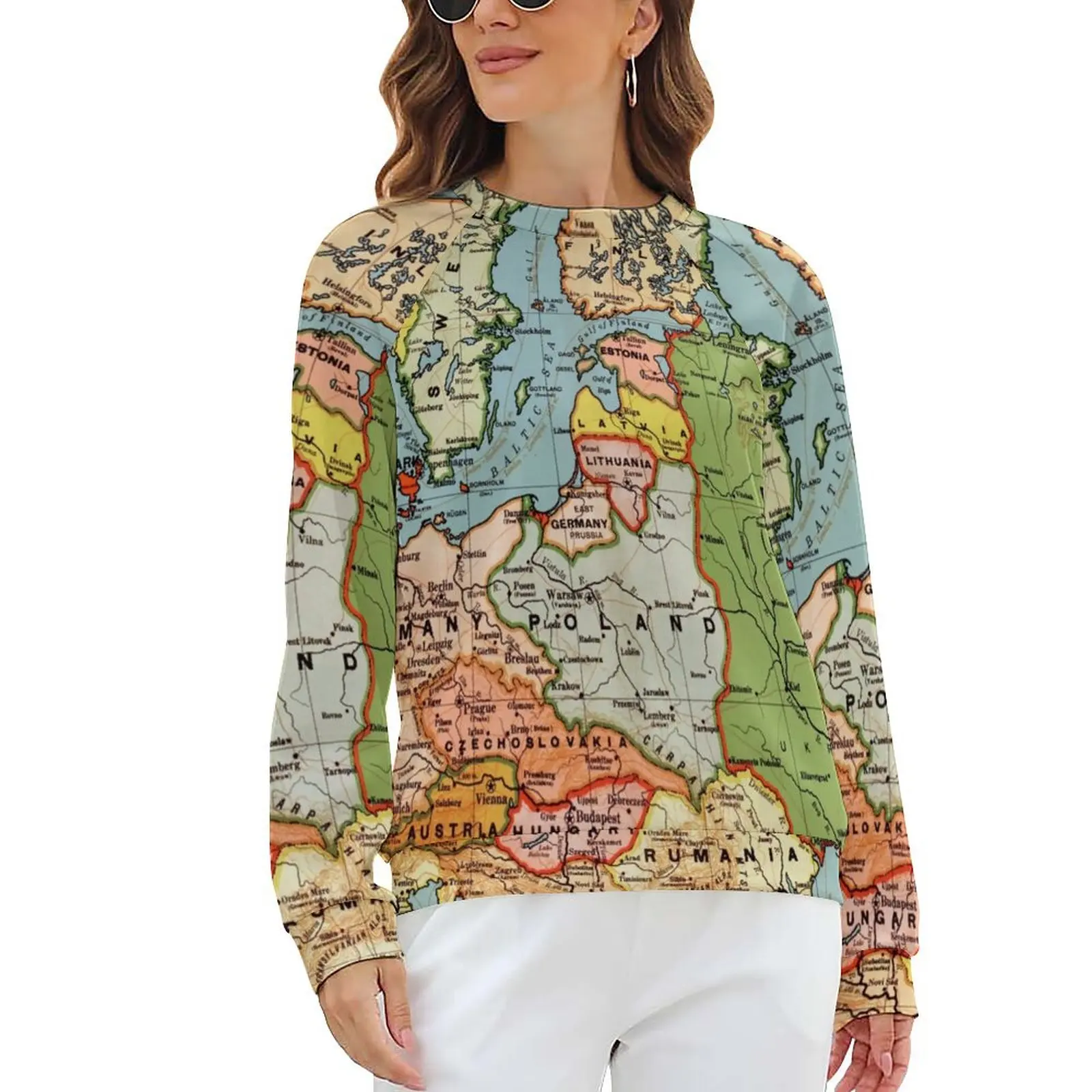 Vintage Map of Europe Hoodies Women Long-Sleeve European Map Y2k Casual Hoodie Winter Street Wear Oversized Custom Sweatshirts