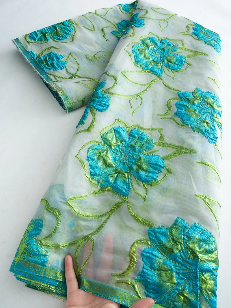 

2024 парчовая жаккардовая тюлевая кружевная ткань, новейшая нигерийская позолоченная кружевная ткань для шитья вечернего платья, высокое качество, 2,5 ярда 4471