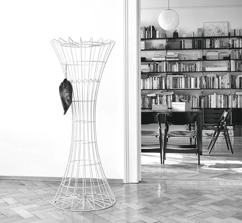Nordic wrought iron floor-to-ceiling coat rack soft decoration design model room decoration movable creative hanger