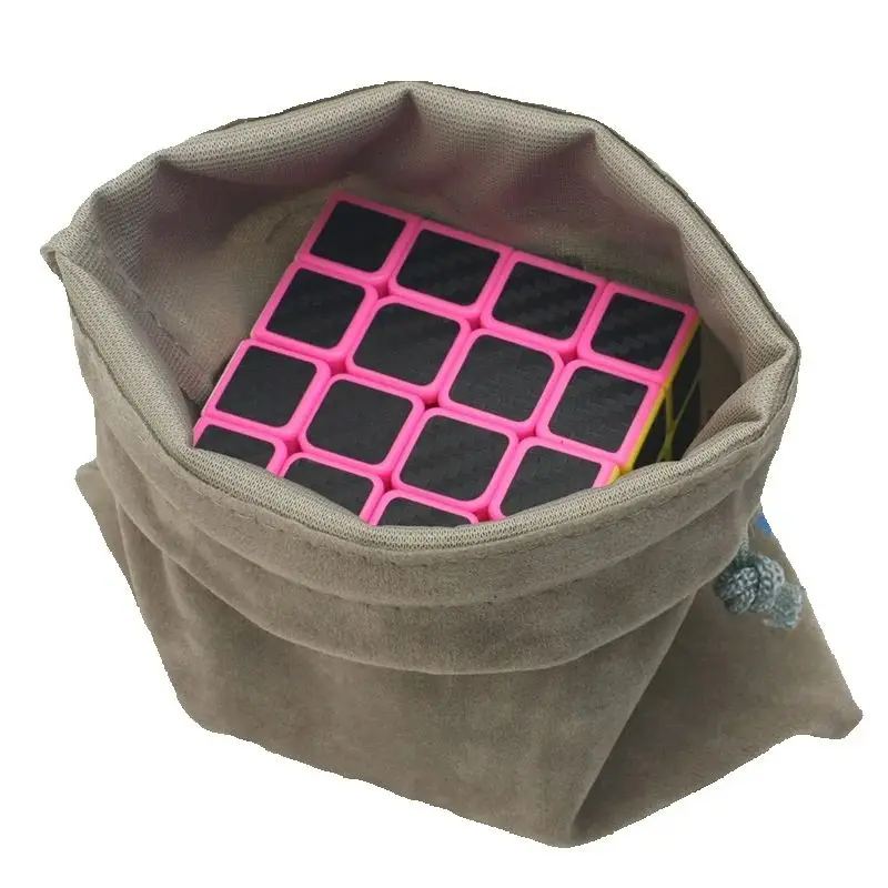 Tas Beludru Kubus Ajaib Warna Acak 15cm*14cm