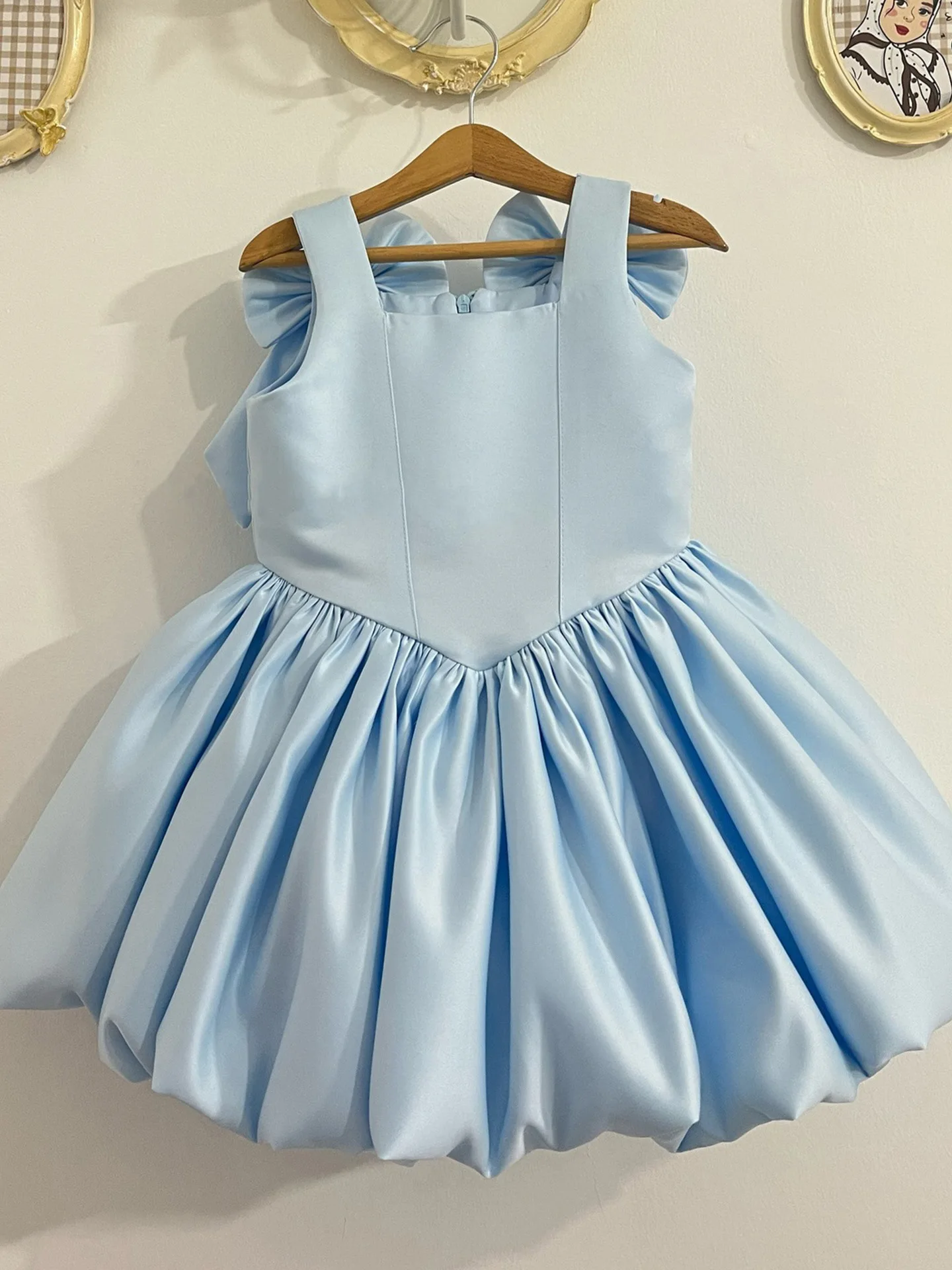 HETISO Girls Elegant Satin Vintage Dresses Cute Solid Pink Sky Blue Flower Kids Birthday Holiday Wedding Party Ball Gown