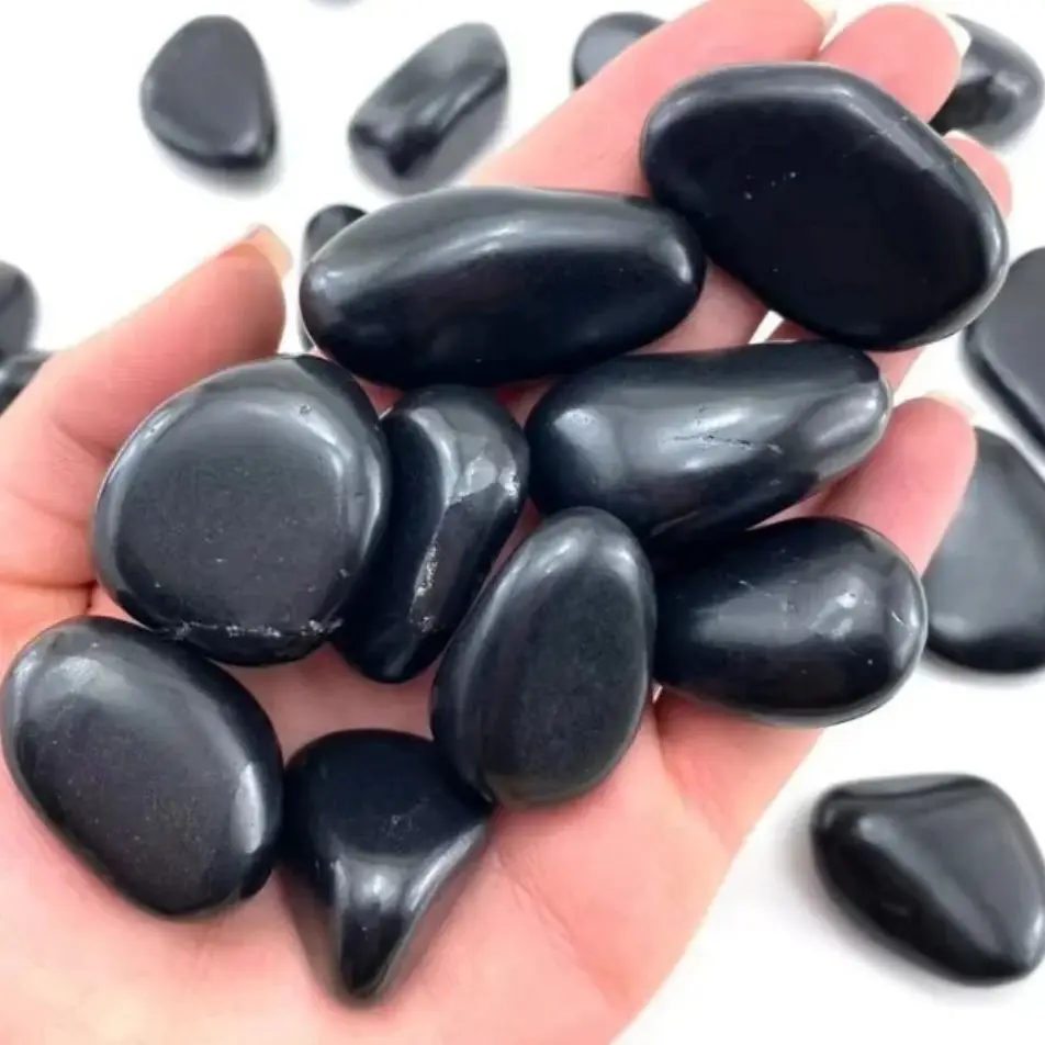 Natürlicher Schungit-Trommelstein, Reiki-Heilung, Energiestein, Quarzstein, mineralischer unregelmäßiger Edelstein, Heim-Aquarium-Dekoration