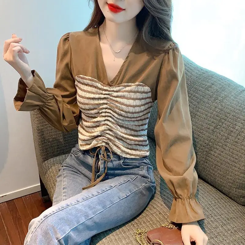 Fake Two Piece Spliced Striped Shirt for Women V-neck Drawstring Short Shirt Unique and Chic Small Leisure Long Sleeves Top