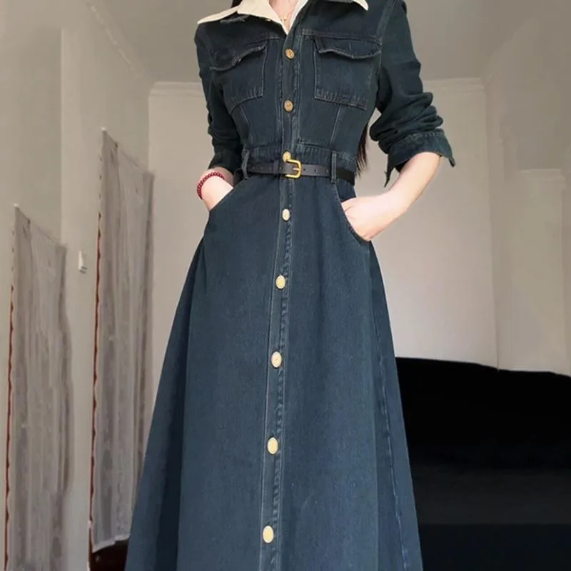 

2024 Early Autumn New Style French Retro Denim Dress - Elegant and Stylish, Slimming and Suitable for Tall Women's Long Dress