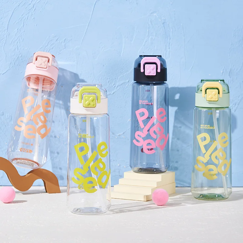 

550/700ml Water Bottle for Kids Sippy Cup with Silicone Straw Leakproof Plastic Water Bottles Summer Kids Water Cup