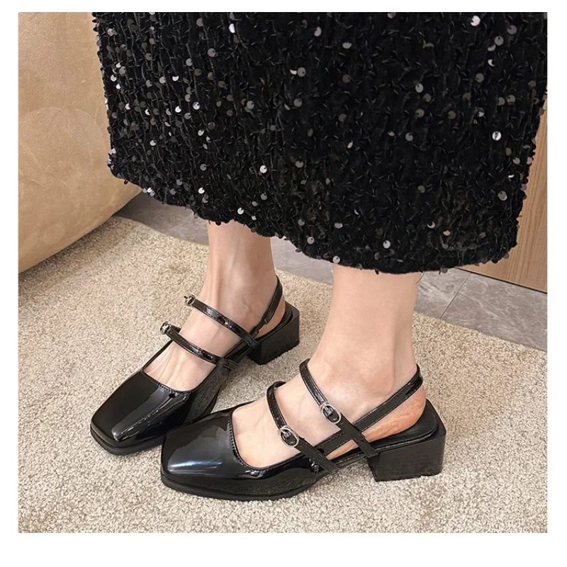 

Новые летние женские сандалии 2025 г., высококачественные банкетные модные женские туфли на высоком каблуке, однотонные модные сандалии большого размера 35–42.