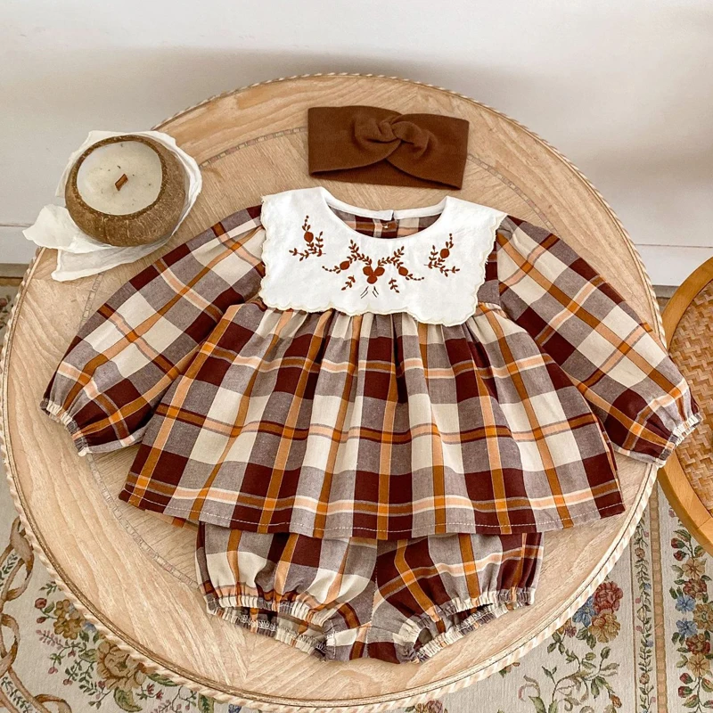 Autumn New Baby Clothing, 0-3 Year Old Female Baby Embroidered Large Collar Checkered Long Sleeve Top+Pants Set